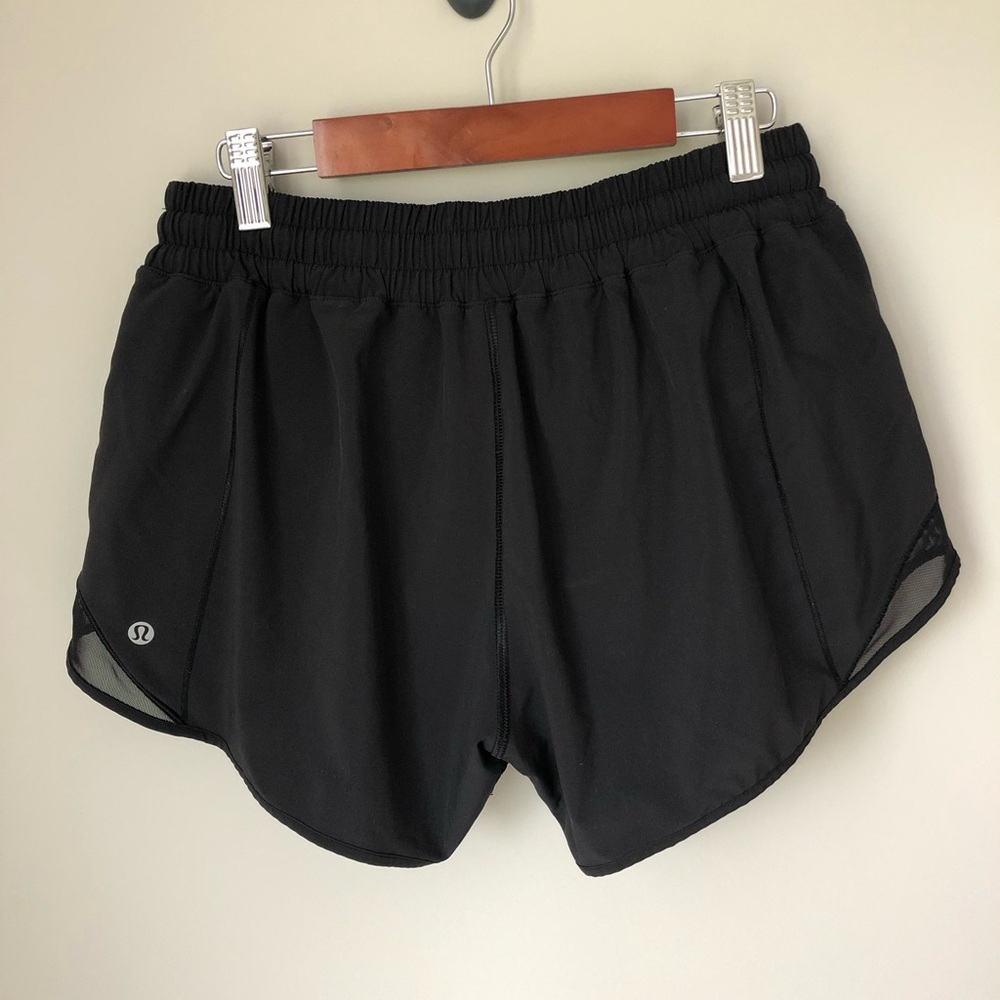 Lululemon Hotty Hot shorts